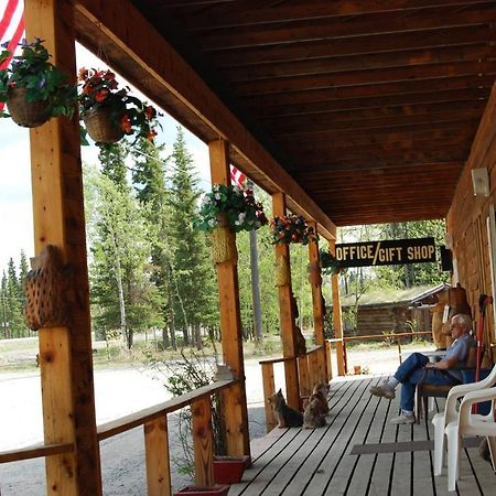 The Golden Bear Motel Tok Εξωτερικό φωτογραφία