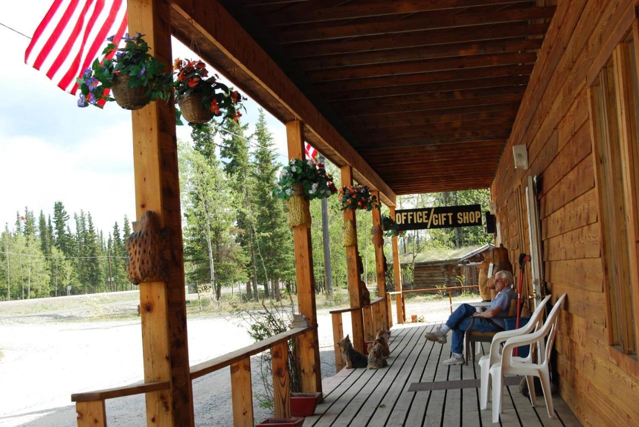 The Golden Bear Motel Tok Εξωτερικό φωτογραφία